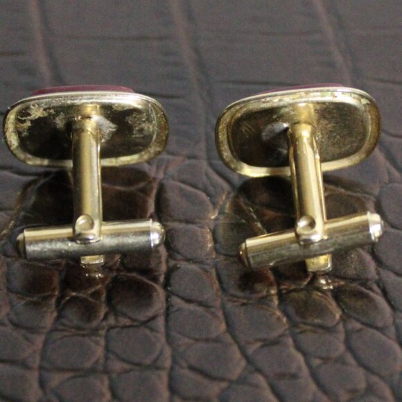 Vintage Cuff Links Gold Tone Metal with Dark Red Triangle Abstract Design - Picture 2 of 4